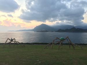 Irene Hoppenberg_Networkers_metal, drift wood, fishing nets, approx. 2,50 m h x 5 m d,  National Museum of Marine Science & Technology, Keelung, Taiwan, 2017 . http://irenehoppenberg.de