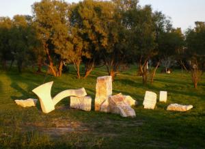 "Axe".2007. Mitzpe Stone. 120x600x400 cm. The Green gallery, Israel.