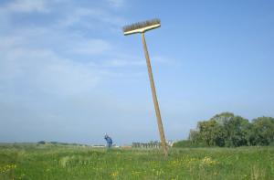 "New Broom", 2009. Wood. 10000 X 3000 X 40 cm. The Green gallery, Israel