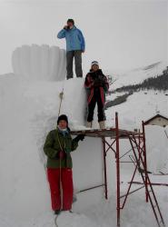 GG group in the snow sculpture symposium in Levigno, Italy