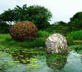  Ashish Ghosh. Warning for the Globe, 2009. Bamboo, cotton cloth, each 1m diameter. Taiwan. www.sculptorashishghosh.in