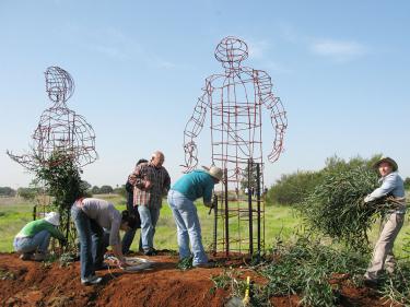 Dalia Meiri, Dani Manheim and helpers at work.