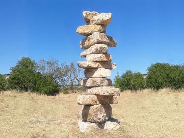 Tanya Preminger. "Stand", 2020. Stone. 290 x 170 x 150 cm. 