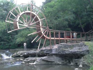 "Startled Bridge", Bulgaria 2013. Wood, 430 x 1400 x 100 cm. 