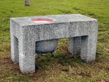 “SUPER WOMAN” 1995 Marble, ceramic, painted aluminium 90 x 160 x 75 cm Hualien, Taiwan