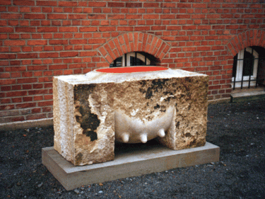 “POT” 1997 Stone, painted aluminium 110 x 190 x 70 cm Obernkirchen, Germany