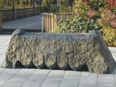 “BLACK MOTHER” 2004 Gabro, 90 x 260 x 140 cm. Lulea Sculpture Park, Sweden.