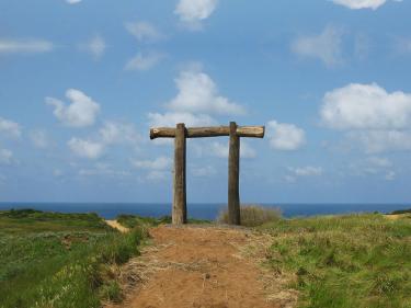 Igal Meron. "Gate to the Sea"